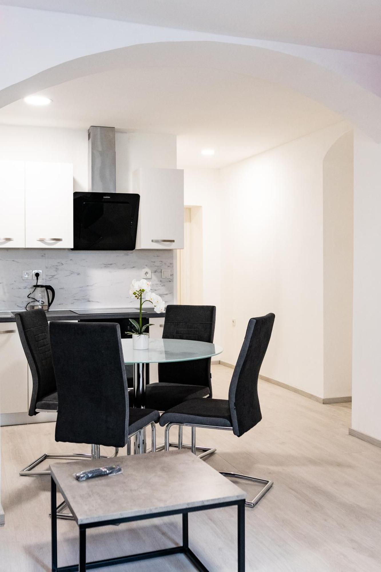 Apartmani Park Maksimir-Rebro Загреб Номер фото